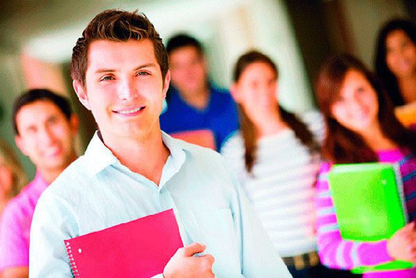 Universidad-de-Miami-ofrecera-becas-a-inmigrantes