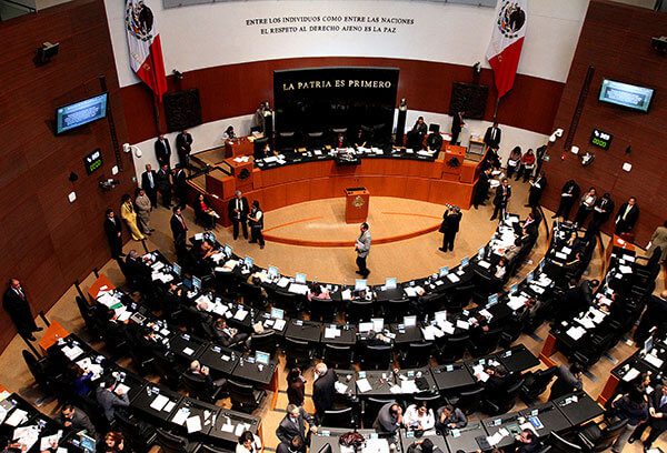 Aprueba-Senado-revalidacion-de-estudios-a-dreamers