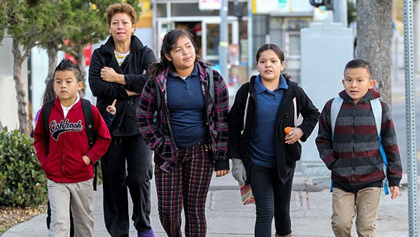 Comisiones-de-diputados-avalan-iniciativa-para-revalidar-estudios-de-migrantes