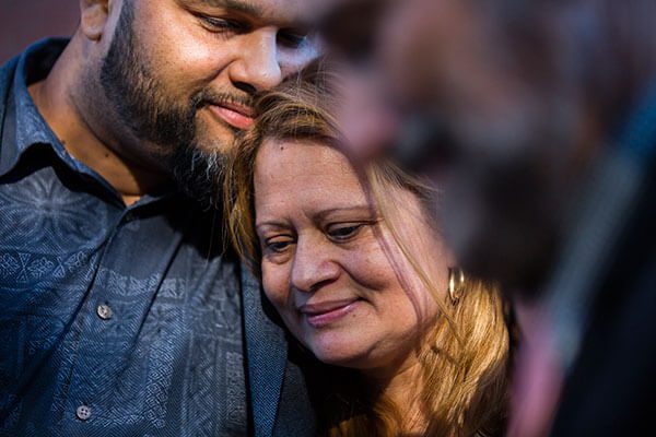 Madre-hispana-refugiada-en-iglesia-recibe-permiso-temporal-para-permanecer-en-el-pais