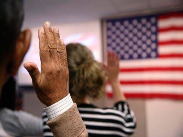 USCIS-Anuncia-Oportunidades-de-Subsidios-de-Ciudadania-y-Asimilacion