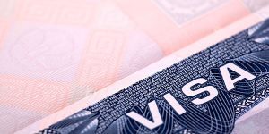 Que-hacer-para-el-ajuste-de-residencia-con-una-Visa-U