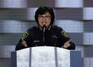 Primer-Sheriff-latina-del-estado-mas-antiinmigrante-de-EEUU-quiere-hacer-historia