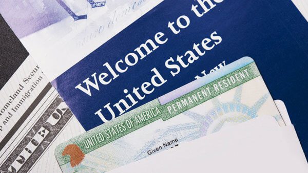 Nuevo servicio de notificaciones de USCIS para recibir tus documentos