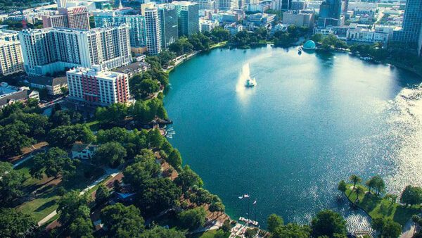 Orlando con su nueva resolución mantiene su protección a los inmigrantes