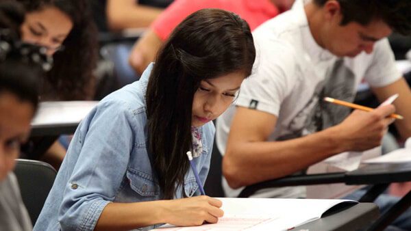 Tú puedes obtener el equivalente al diploma de secundaria y tener mejores ingresos