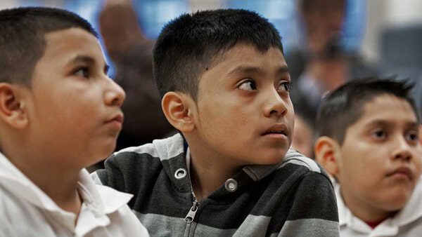 Nueva York destina recursos para ayuda legal a niños separados de su familia