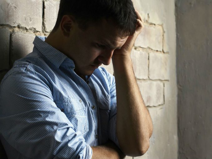 Causas más comunes que deprimen a los hombres