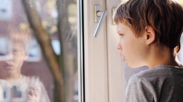 Dormir bien puede reducir rasgos de autismo