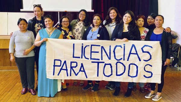 Nueva York dará licencias de conducir a indocumentados