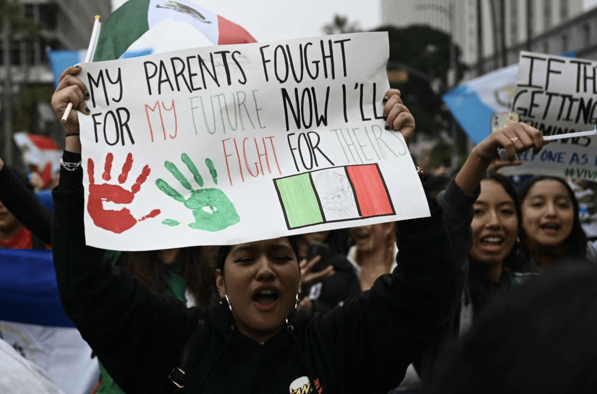 Cancelación de visas estudiantiles en EE.UU.: medidas y recursos para estudiantes migrantes