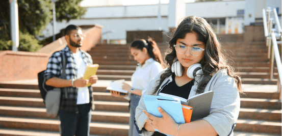 A partir de enero de 2026 Illinois brindará ayuda financiera a estudiantes indocumentados