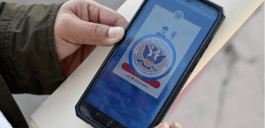 CBP Home continúa ofreciendo vuelos gratuitos y estímulo de mil dólares para la autodeportación