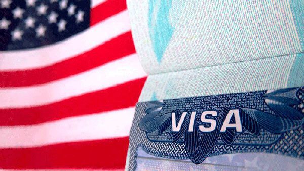 La visa H-2B ofrece oportunidades laborales para personas sin título universitario
