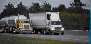 Entró en vigor nueva regla federal que restringe licencias comerciales de conducir para beneficiarios de DACA