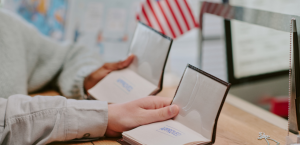 Estados Unidos confirma esfuerzos para revocar visas B1/B2 de manera masiva relacionadas con solicitudes de asilo